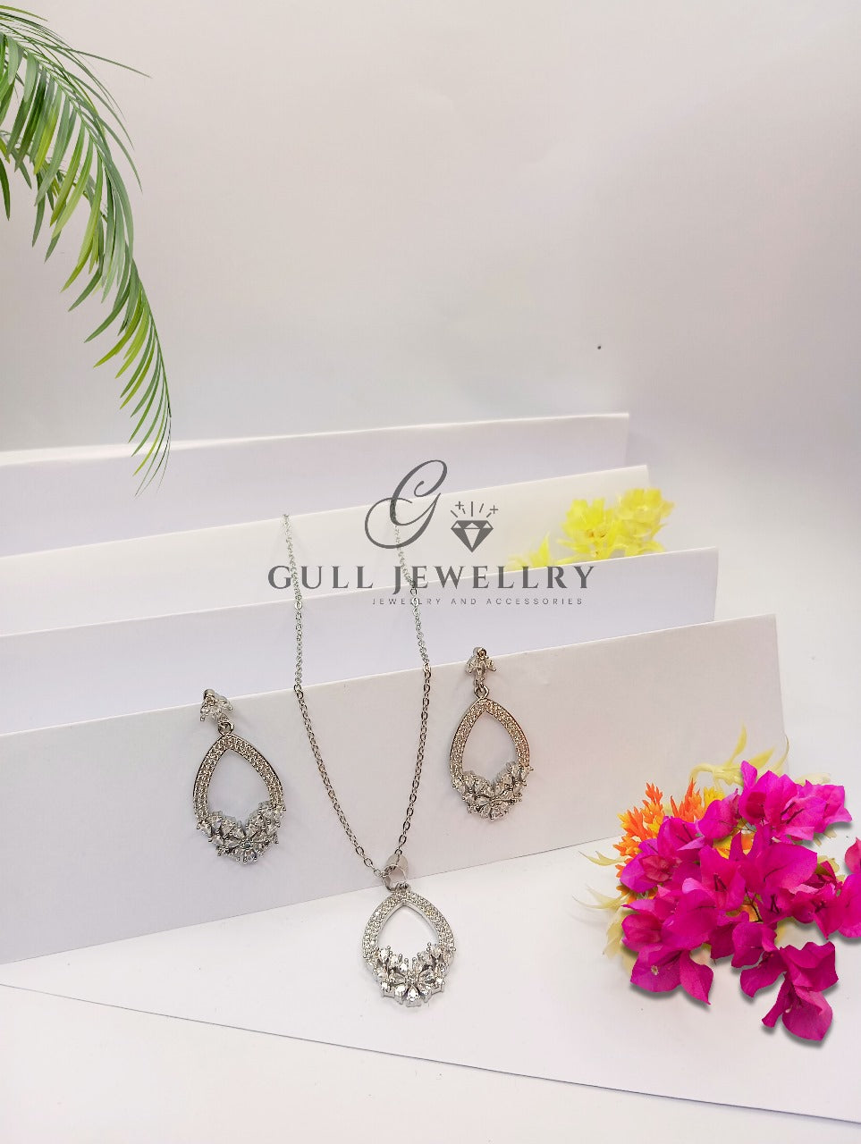 Locket With earrings set stone zarkoon carat stainless chian water proof polishe quality π―
