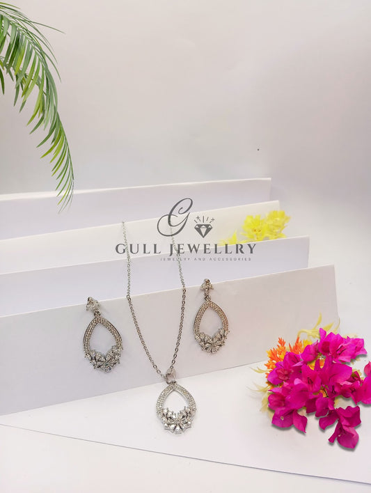 Locket With earrings set stone zarkoon carat  stainless chian water proof polishe quality 💯